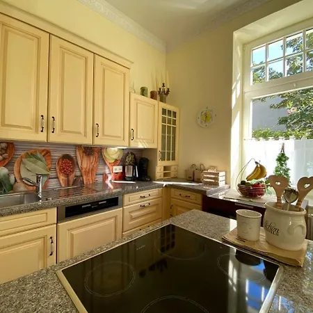 Palais Am Park - App. Luxembourg - Ostseebad Kuehlungsborn-ost *