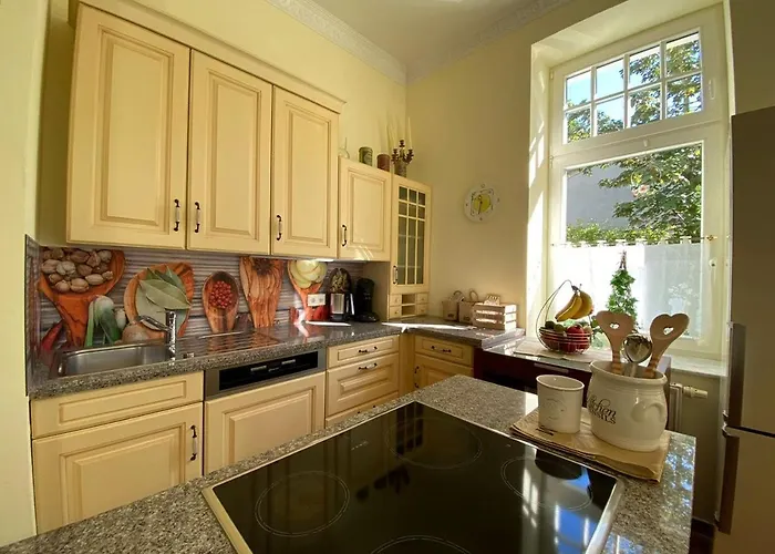 Palais Am Park - App. Luxembourg - Ostseebad Kuehlungsborn-ost *